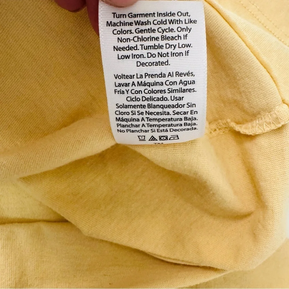 Old Navy playful graphic